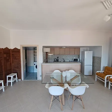 Jerrys Apartment Agios Petros *